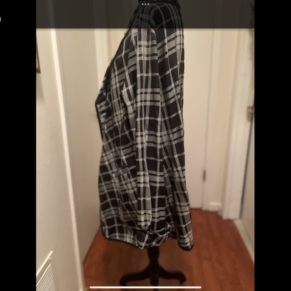 Black and white plaid long blazer. Vintage. Rosettes. - Picture 4 of 8